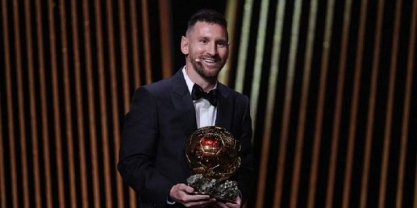 Messi Raih Penghargaan Ballon d'Or Kedelapan Kalinya