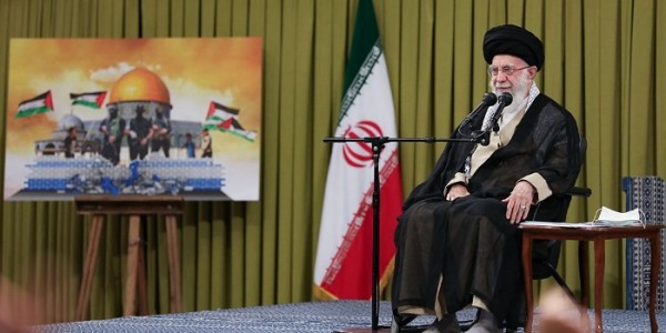 Ayatullah Khamenei: Jika Tak Dibantu AS, Israel Pasti Ambruk Dalam Hitungan Hari
