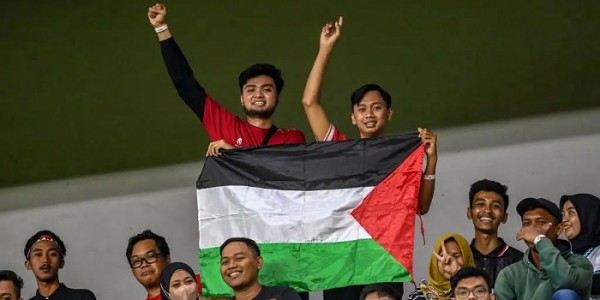 Erick Thohir Tegaskan FIFA Tidak Melarang Kibarkan Bendera Palestina 