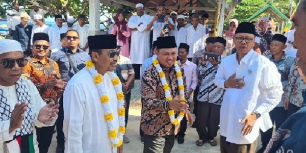 Nono Sampono Dorong Peningkatan Akses Transportasi Pulau Rhun yang Masih Minim