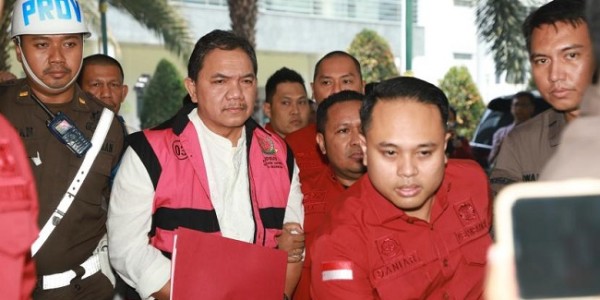Kejagung Periksa Anak dan Istri Anggota BPK Achsanul Qosasi di Kasus BTS 