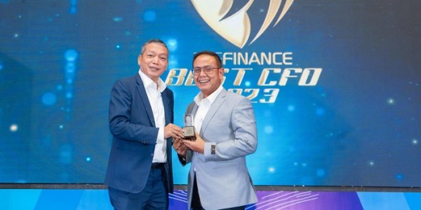 Lagi, Direktur Keuangan & Strategi Bank DKI Romy Wijayanto Raih Penghargaan Sebagai The Best CFO