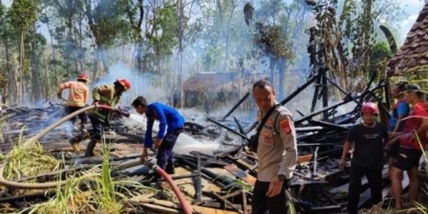 Kebakaran Rumah di Gunung Kidul,  Uang Rp35 Juta Hasil Jual Ternak  Hangus