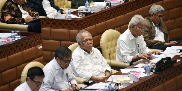 Menteri PUPR Raker Dengan Komisi V DPR