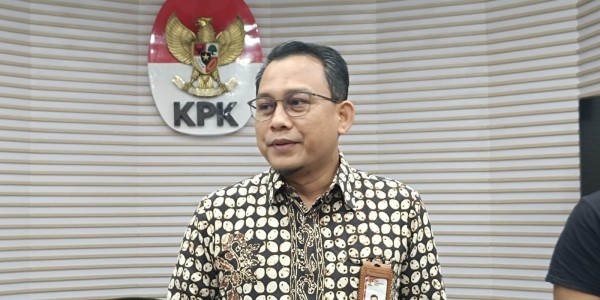 KPK Sita Catatan Aliran Uang Terkait Kasus Suap di Bondowoso