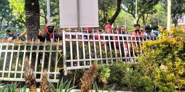 Buruh Ancam Demo di Kediamannya, Heru Budi: Ketemunya di Balai Kota Saja