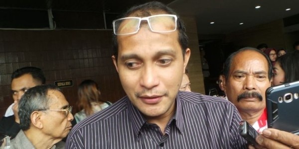 KPK Cegah Wamenkumham Eddy Hiaeriej Bepergian ke Luar Negeri 