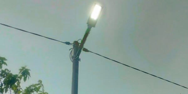 Dituding Kontroversi oleh Kades Cikuda, PT. ISR Malah Berkontribusi Pasang PJU untuk Warga