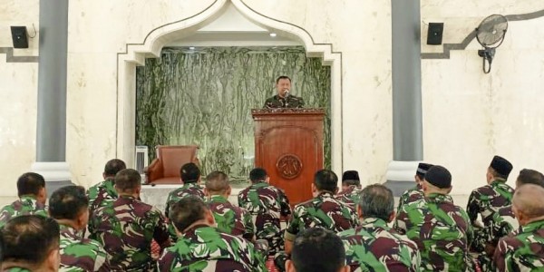 Wadan Kodiklatal: Peran Orangtua dalam Didik Anak Sebagai Generasi Masa Depan