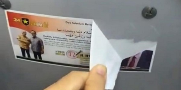 Viral Stiker Caleg Ditempel di Bangku Penumpang, TransJakarta: Baru Satu Bus