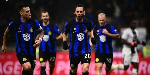 Inter Milan Bertengger di Puncak Klasemen Usai Bantai Udinese 4-0
