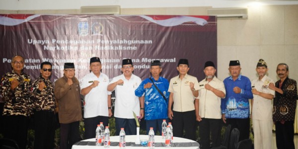 Kawal Pemilu Damai, Bakesbangpol Bersama Komisi A DPRD Jatim Gelar Sosialisasi Pencegahan Penyalahgunaan Narkoba dan Radikalisme