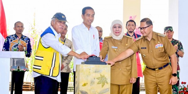 Jokowi Resmikan Pasar Induk Among Tani Batu, Khofifah Optimis Geliat Ekonomi Kota Wisata Batu