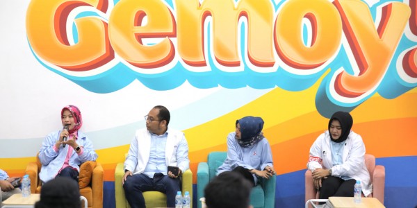 TKN Fanta HQ Gelar Talk Show Pink