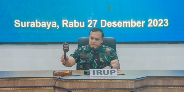 Kapokgadik Kodiklatal Resmi Tutup Kursus Bingsis dan Micro Teaching TNI AL TA. 2023