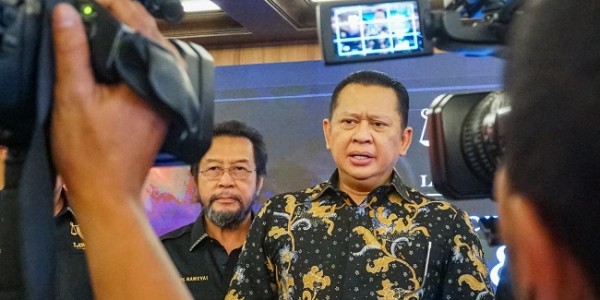 Bamsoet Ingatkan Maskapai Penerbangan Nasional Mengikuti Standart Penerbangan Internasional