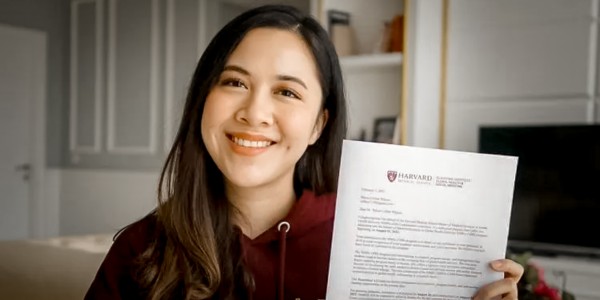 Alumnus FK UNAIR Berikan Cerita Perjalanannya Hingga Lolos Harvard