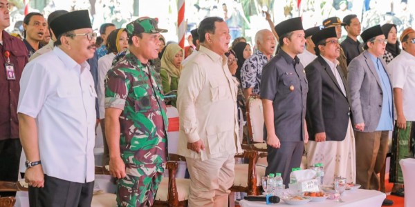 Dampingi Menhan RI Resmikan Sumber Air Bersih se-Madura, Emil: Kebutuhan Air Sangat Penting
