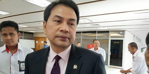 KPK Periksa Aziz Syamsuddin soal Aliran Uang Kasus Rita Widyasari