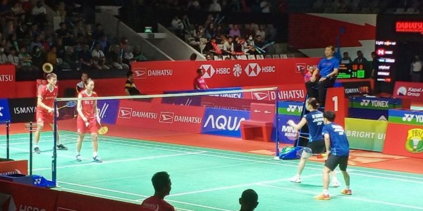 Hiroki/Saito Bendung Langkah Jiang/Wei ke Semi Final Indonesia Master 2024