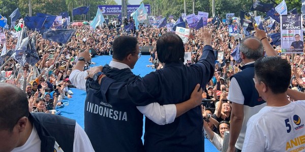 Kampanye Akbar di Bandung, Surya Paloh: Demokrasi Tidak Boleh dirusak oleh Siapapun