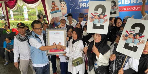 Dapat Dukungan Masyarakat Adat Buru, TKN: Jangan Lupa Ajak Keluarga Coblos Prabowo-Gibran