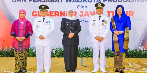 Lantik Pj Bupati Sampang dan Pj Walikota Probolinggo, Khofifah: Fokuskan pada 4 Klaster RB Berdampak