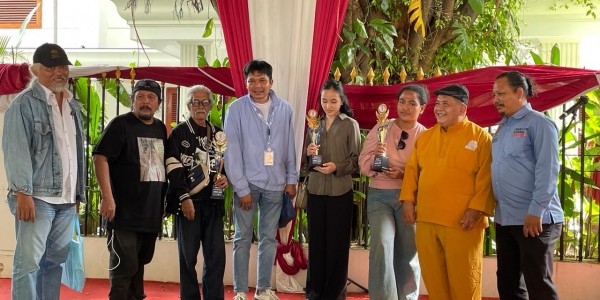 Gelar Lomba Baca Puisi, Relawan Cakra Satya 08 Harap Prabowo-Gibran Perhatikan Nasib Seniman