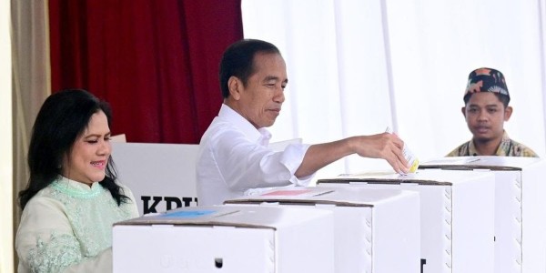 Sebut Quick Count Ilmiah, Jokowi Ajak Masyarakat Tunggu Hasil Resmi KPU