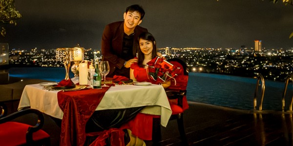 Valentine Dinner Bernuansa Romantis untuk Pasangan/Keluarga di Hotel Ciputra World Surabaya