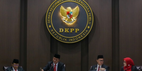 Timnas AMIN Minta DKPP Pecat Semua Komisioner Bawaslu