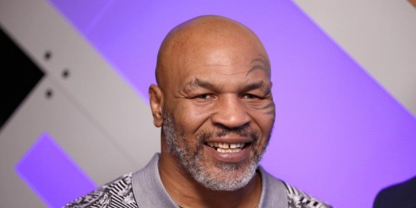 Mike Tyson Kembali Naik Ring untuk Berduel Lawan Jake Paul dalam Pertarungan Eksibisi 