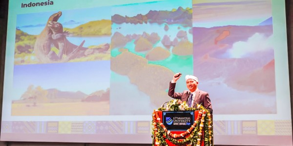 Promosikan Jamu di India, Peneliti Unair Wakili Indonesia dalam Konferensi Internasional