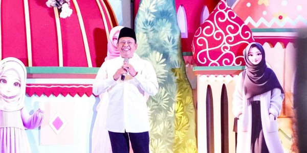Buka Puasa Bareng Anak Yatim, Bamsoet Apresiasi 'Jakarta With Love' (JWL) Santuni 500 Anak Yatim