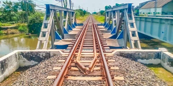 Pasca Gempa 6,0 Magnitudo, Jalur Kereta Api di Daop 8 Surabaya Dipastikan Aman