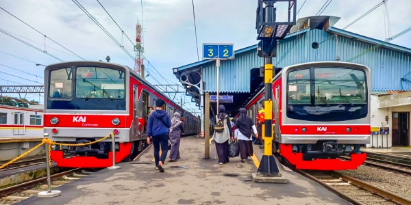 KAI Commuter Persiapkan Layanan Angkutan Lebaran untuk Pengguna Commuter Line Antar Kota