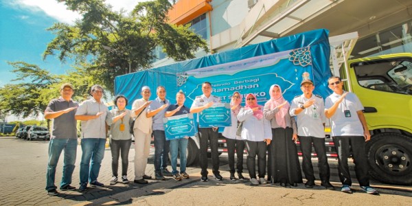 Program Pelindo Berbagi Ramadan, TTL Salurkan 2.800 Paket Sembako