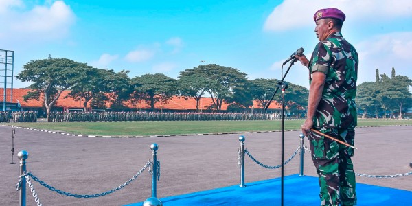 Halal Bihalal Warnai Hari Pertama Masuk Kerja Prajurit dan PNS Kodiklatal
