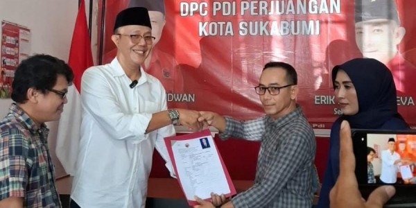 Ayep Zaki Serahkan Formulir Pendaftaran Bakal Calon Walikota Sukabumi