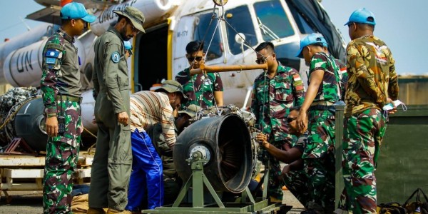 Kecanggihan TNI Ketika Membantu Proses Maintenance Helikopter Pakistan Aviation