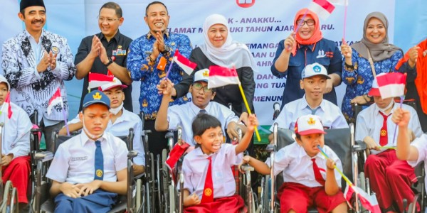 Hardiknas 2024, Khofifah Ajak Maksimalkan Merdeka Belajar untuk Cetak Generasi Problem Solver