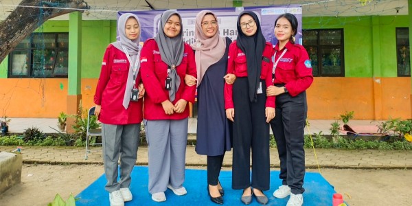 Festival Literasi dan Numerasi Anak-anak SD di Hari Pendidikan Nasional
