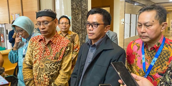 Dirjen Diktiristek RI Apresiasi Pelaksanaan UTBK-SNBT 2024 di Unair Berjalan Tanpa Kecurangan