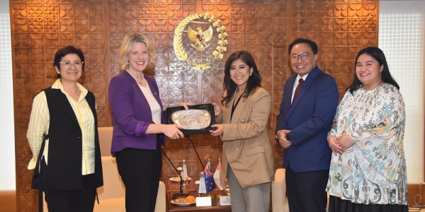 Bahas Kerja Sama di Bidang Keamanan Siber, Komisi I DPR Terima Kunjungan Kemendagri Australia