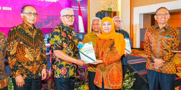 Unair Paparkan Gagasan Menuju Indonesia Maju 2034, Khofifah: Percepatan Indonesia Emas 2045