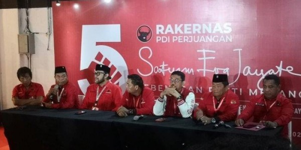 Megawati Tunjuk Adian Jadi Ketua Tim Pemenangan Pilkada Nasional PDIP