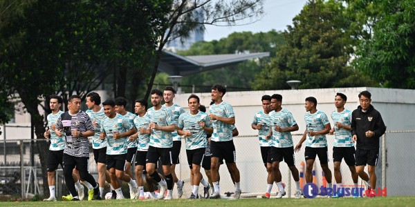 Foto: Timnas Indonesia Gelar Latihan Perdana Jelang Laga Melawan Irak dan Filipina