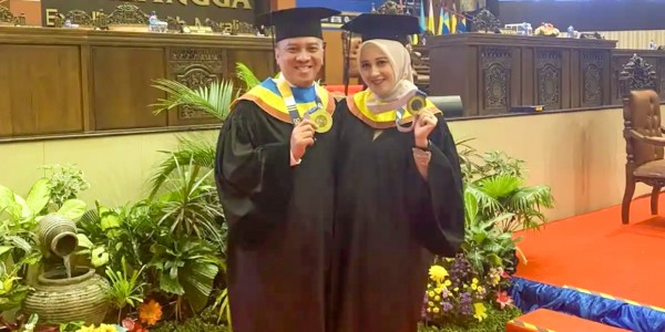 Wisuda Bersama, Kapolres Blitar dan Istri Lulus dari Sekolah Pascasarjana