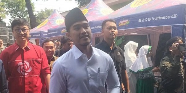 Kaesang Shalat Jumat di Masjid At Taqwa Kantor Muhamadiyah DKI