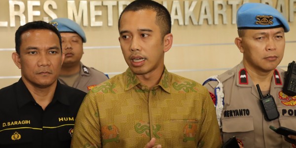 Kasus Sabu, Polisi Tangkap Virgoun Bersama Seorang Wanita